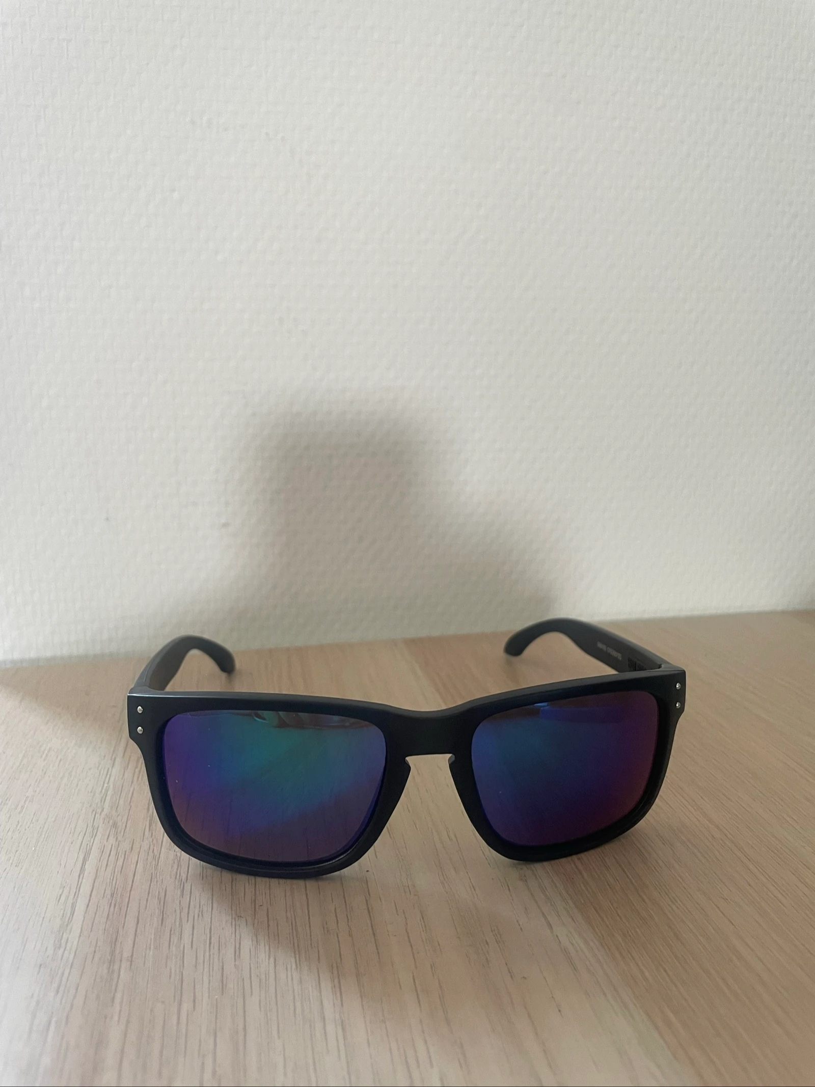 Oakley Sunglasses – photo 2